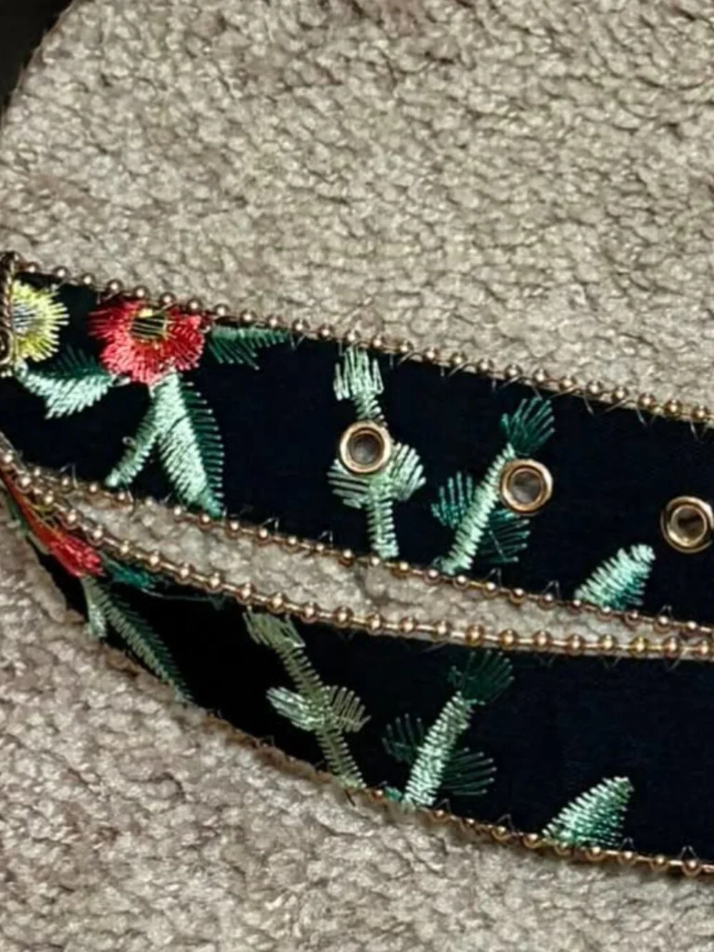 Black Belt With Floral Embroidery (312)